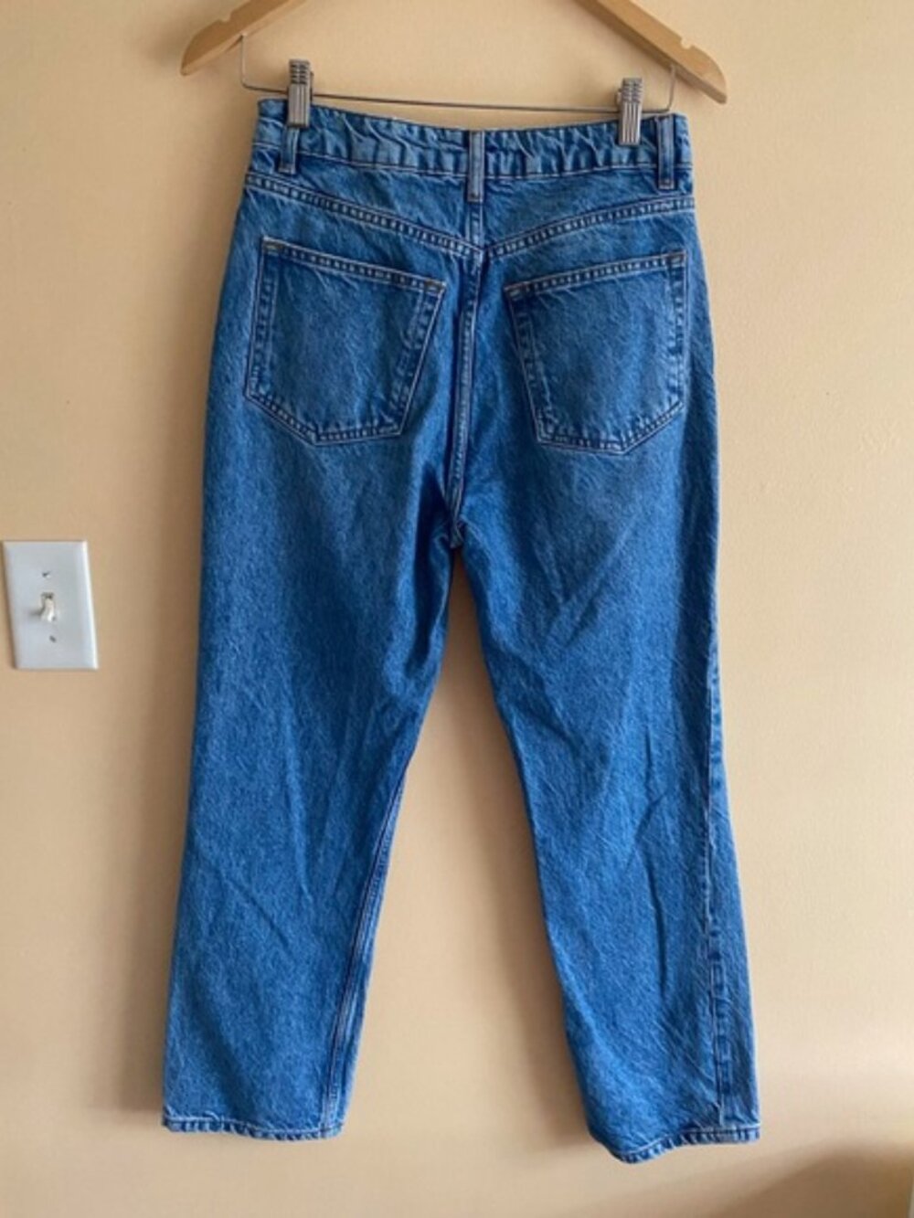 Reformation Cynthia High Rise Straight Cropped Jean Woman 26 Medium Wash Lyocell - Picture 3 of 16